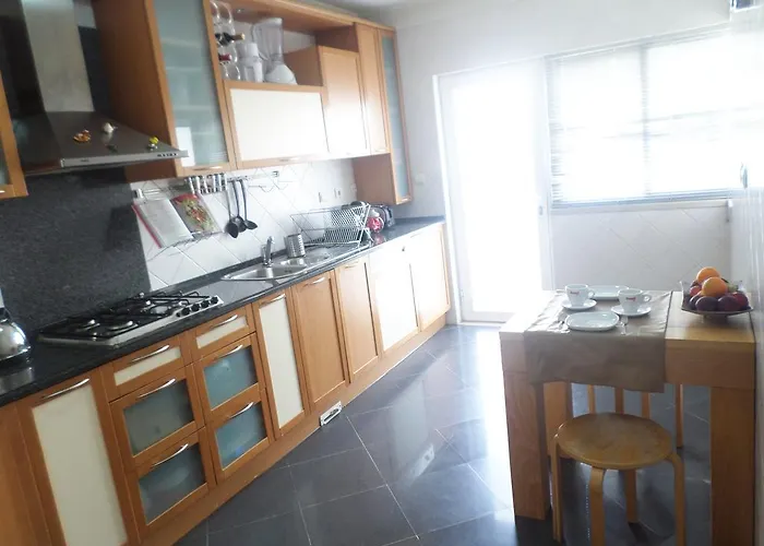 33 Jose Farinha * Lisboa